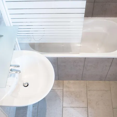 Logis Les Trois Rois ホテル Villers-Bocage