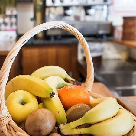 ホテル Logis Les Trois Rois Villers-Bocage