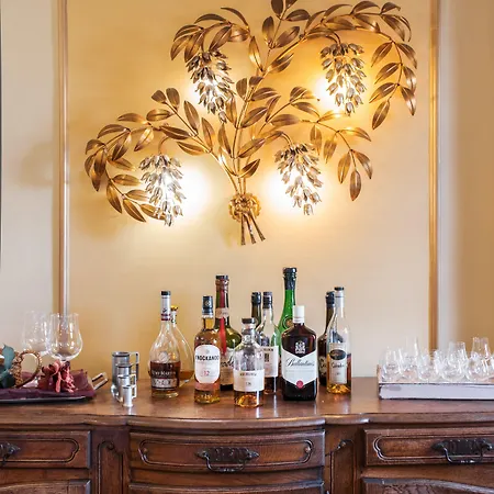 Logis Les Trois Rois ホテル Villers-Bocage