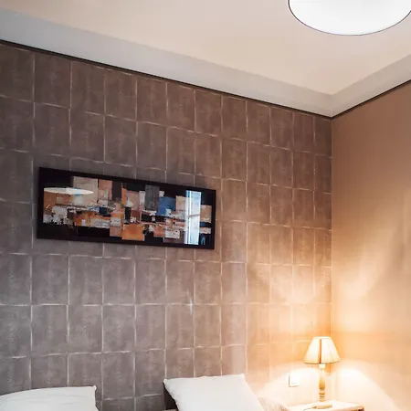 Logis Les Trois Rois ホテル 2*