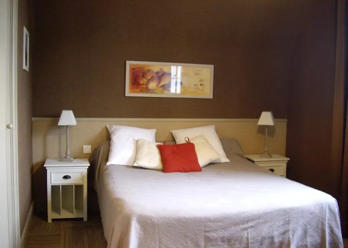 Hotel Logis Les Trois Rois